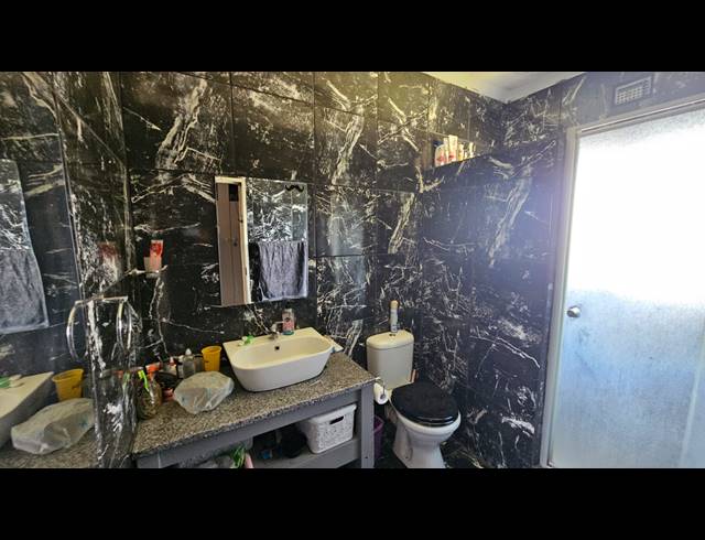 3 BEDROOM HOUSE FOR SALE IN GRANTHAM PARK